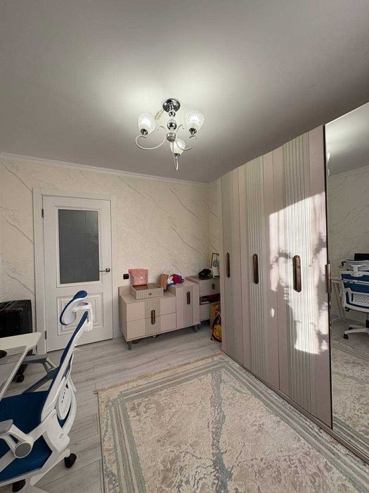 Продам 2 комнатную 8 мкр