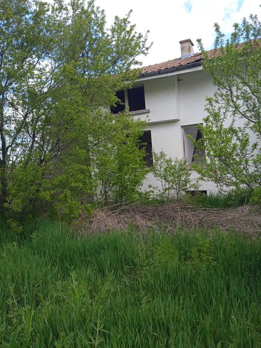 Производствена база