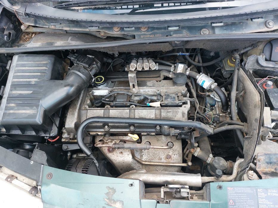 На части 2.3 Бензин