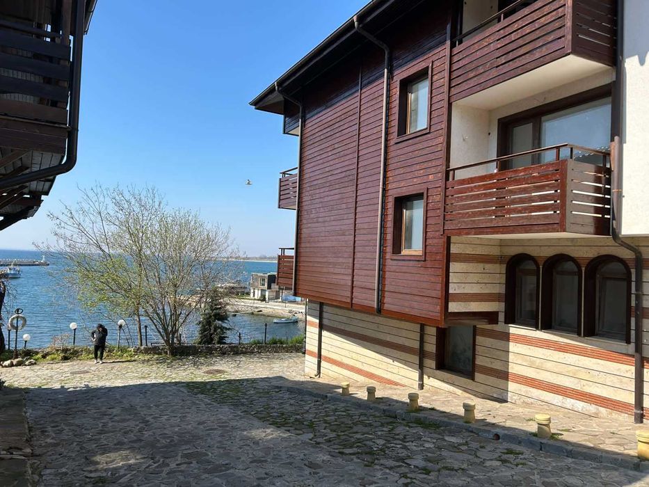 Продава се хотел в сърцето на Стария град на Несебър