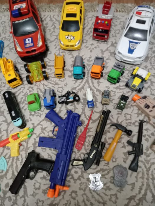 Пакет  игрушек  для мальчика