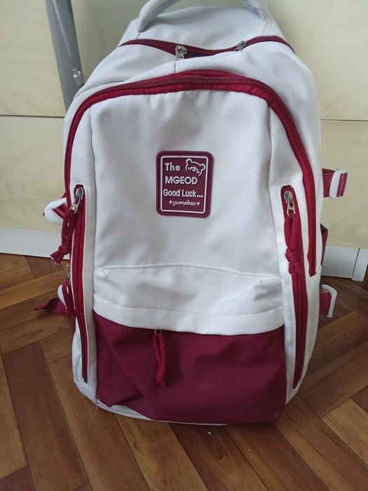 Рюкзак для девочки нежный, качество очень хорошее