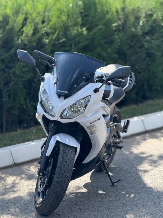 Kawasaki ER-6f 650cc (72 CP) – 2015, impecabilă, 12.500 km,