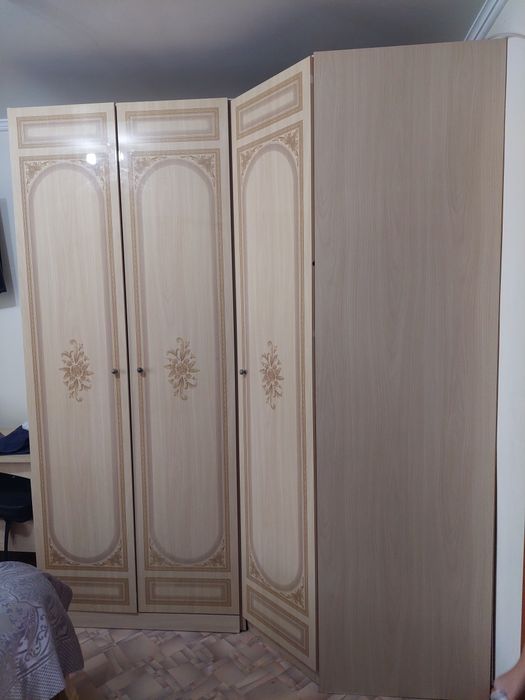 Спальный гарнитур