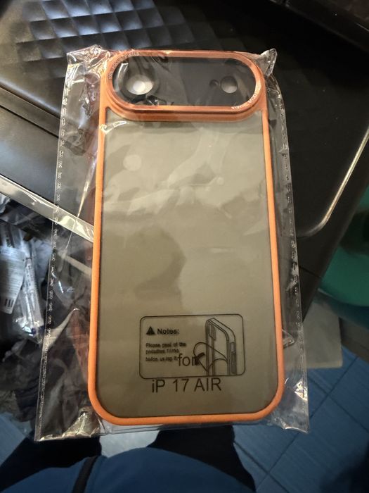 Huse carcase Iphone Air si Iphone 17 pro