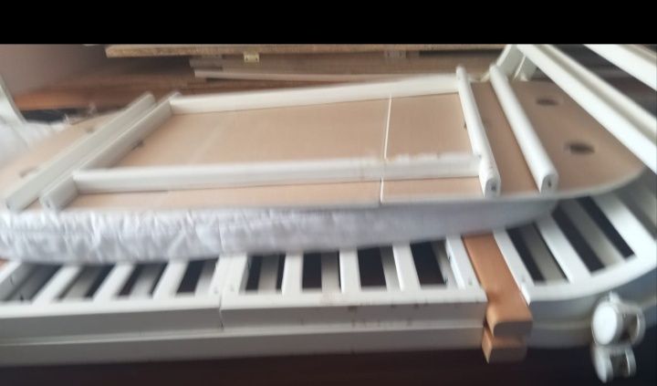 Манеж детский продам