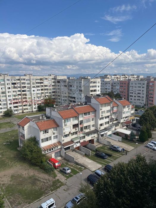 Двустаен апартамент в ж.к. Обеля 2