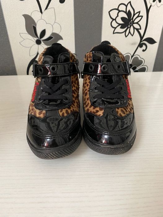 Осенний весенний ботинка