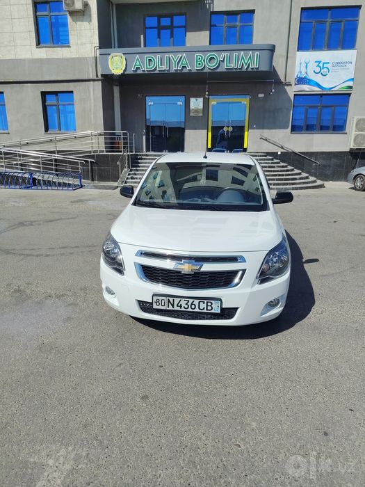 Автомобил кобалт