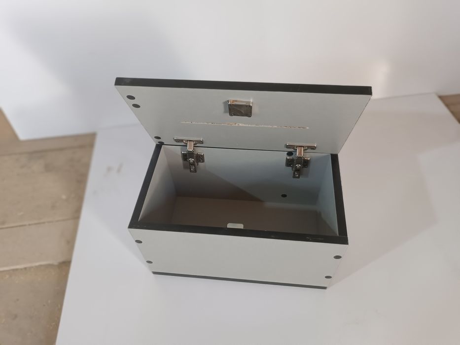 Pul yiğadigon sandiq