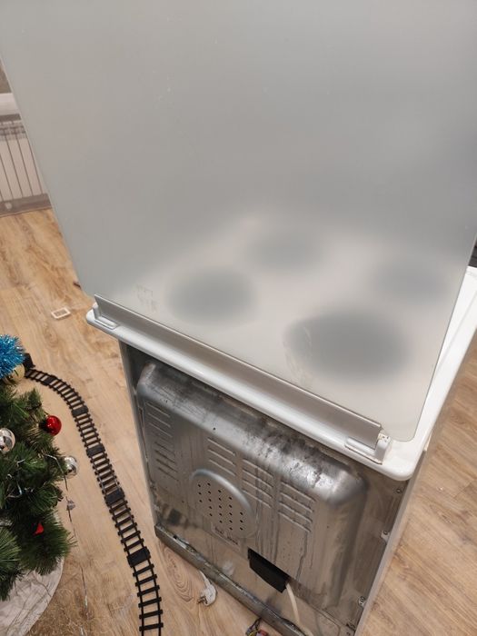 Электроплита срочно.