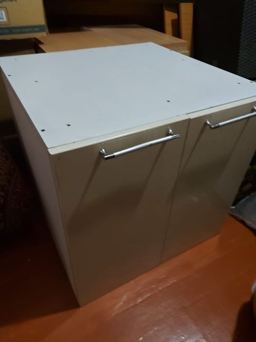 Подвесная полка на кухню