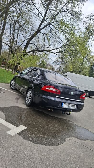 Skoda Superb 2 – 2009 
Vând Skoda Superb 2, an 2009,