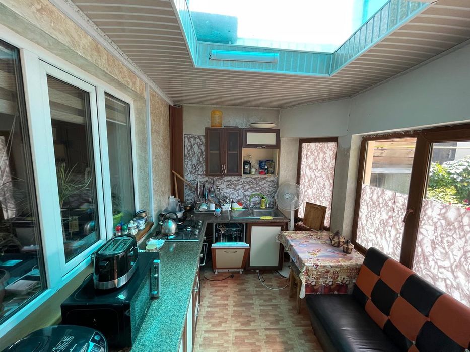 Продается 2х этажный дом