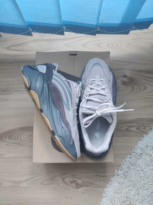 Adidas Yeezy Boost 700 V2 "Tephra"
