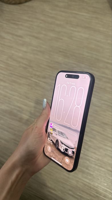 Продам Iphone 15