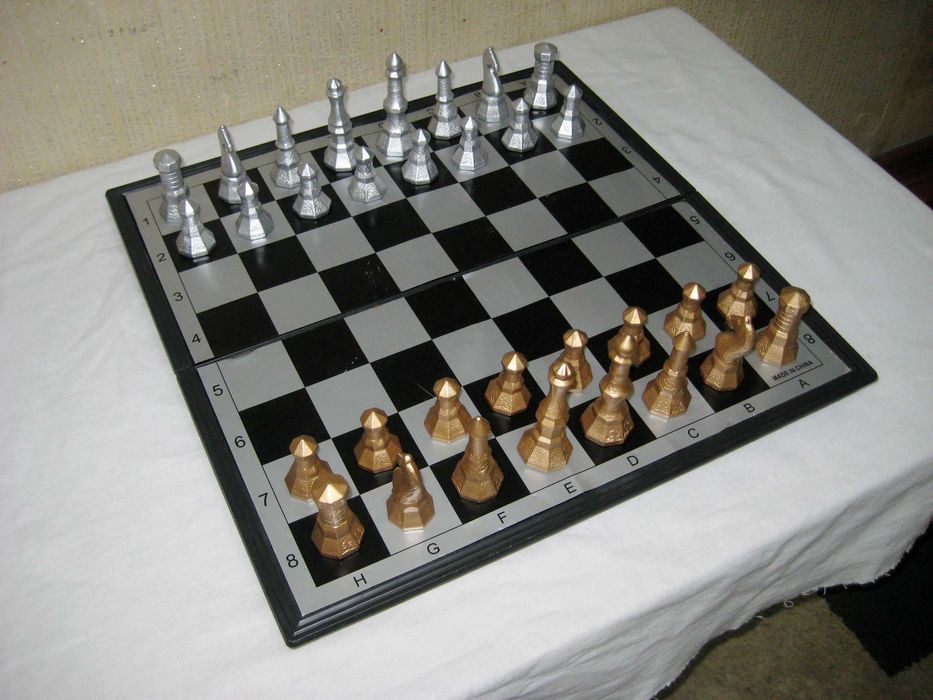 Шахмат необычный изумительный фигуры все целый идеальном состоянии!