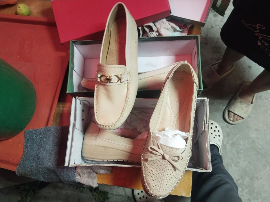 Продам Макасины 2 вида б/у ХС 41 размера