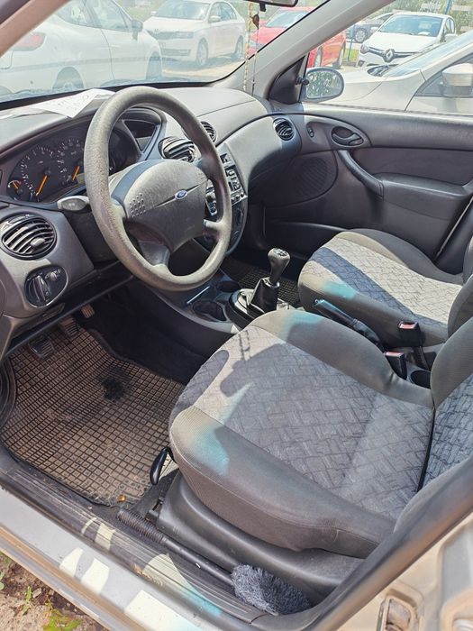 Ford Focus 1.4 benzina