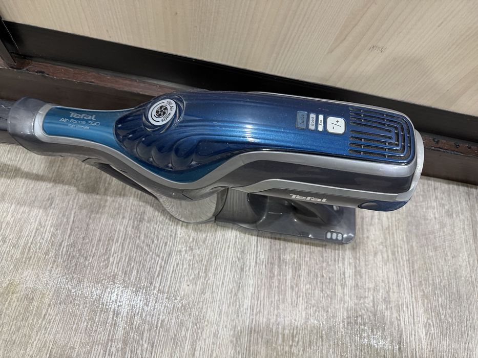 Продам  беспроводной  пылесос