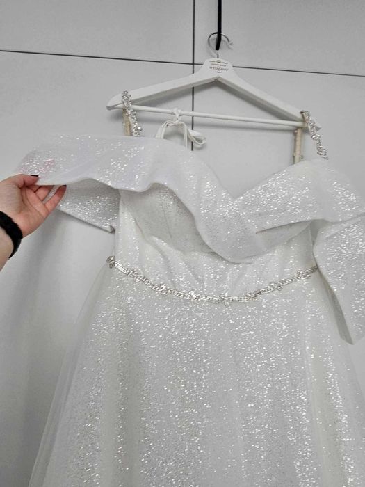 Продавам булчинска рокля