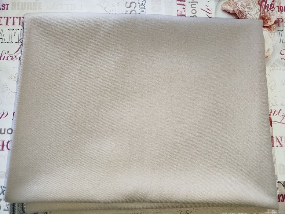 Бежов вълнен плат 150/118 см