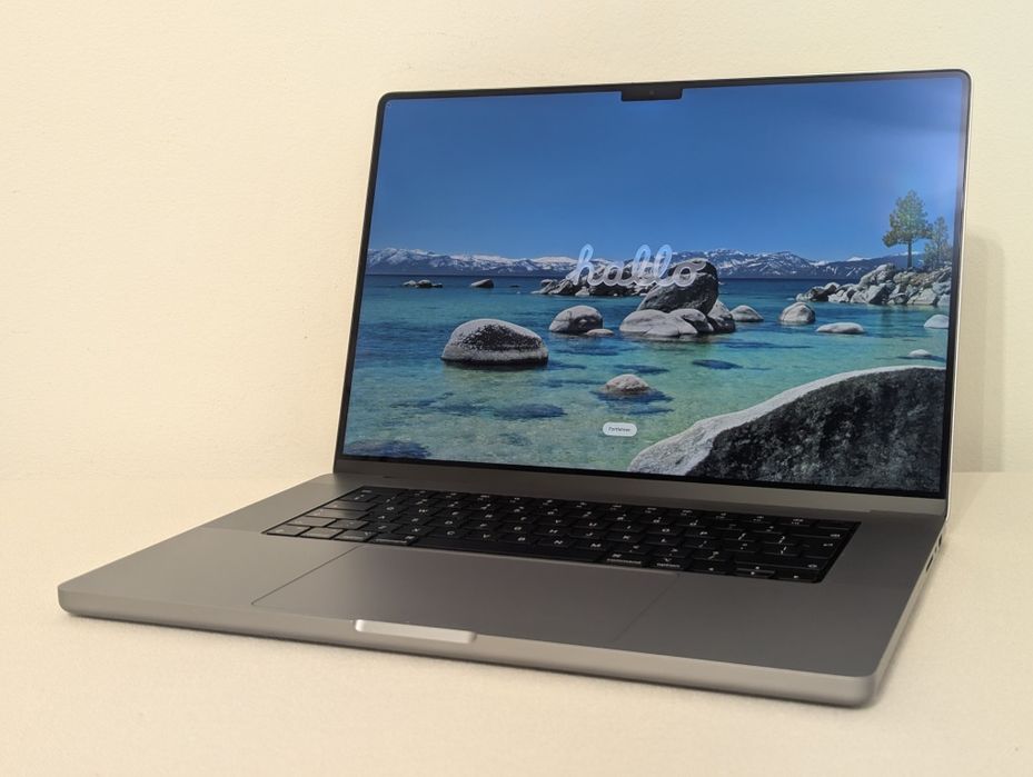 macbook pro 16 m1 - Laptopuri oferte online | OLX.ro