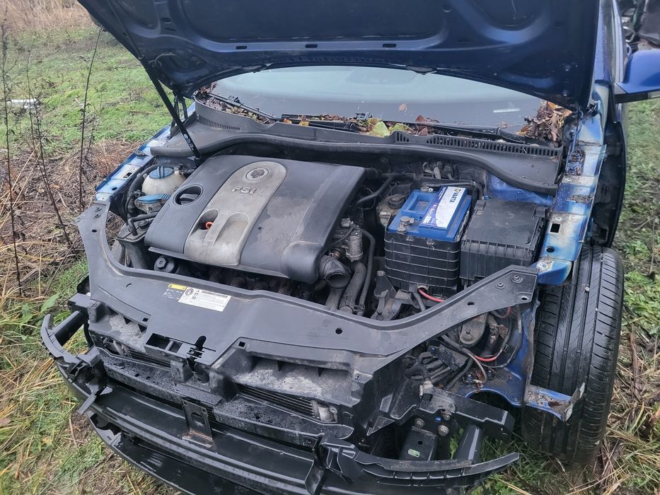 Capota trager radiatoare motor cutie 1.6 fsi golf 5 dezmembrez