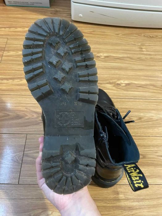 Bocanci Dr Martens cu talpa inalta marimea 37