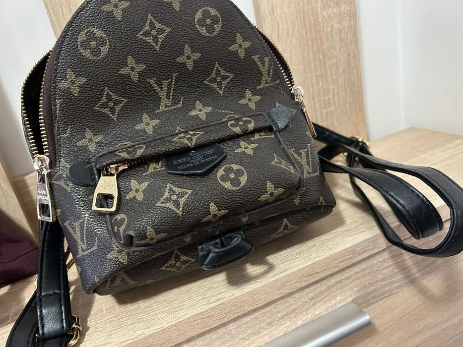 Mini rucsac Louis Vuitton preț negociabil