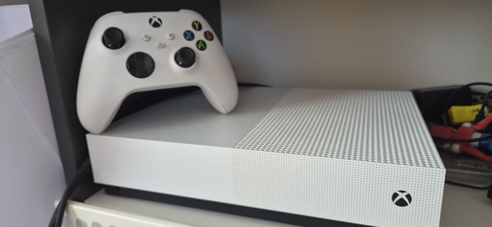 Vand X Box One S Nou