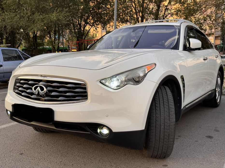 INFINITI FX35 2011г.в