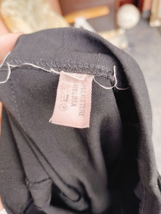 Pantaloni eleganți / office damă – Negri clasici cu dungă la căcalcat – Croială dreaptă