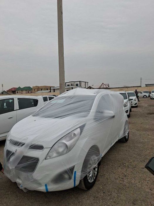 SPARK машина автоматкоробка