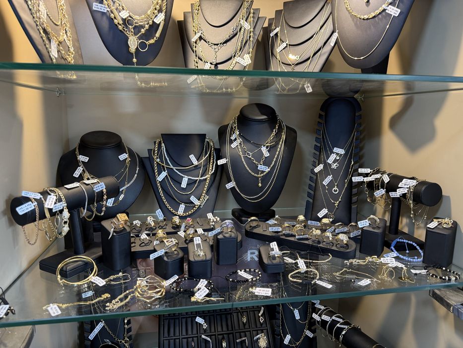 Bijuterii:AUR 14K Inel Bratara Cercei de la 369 lei/gr dama 585 barbat