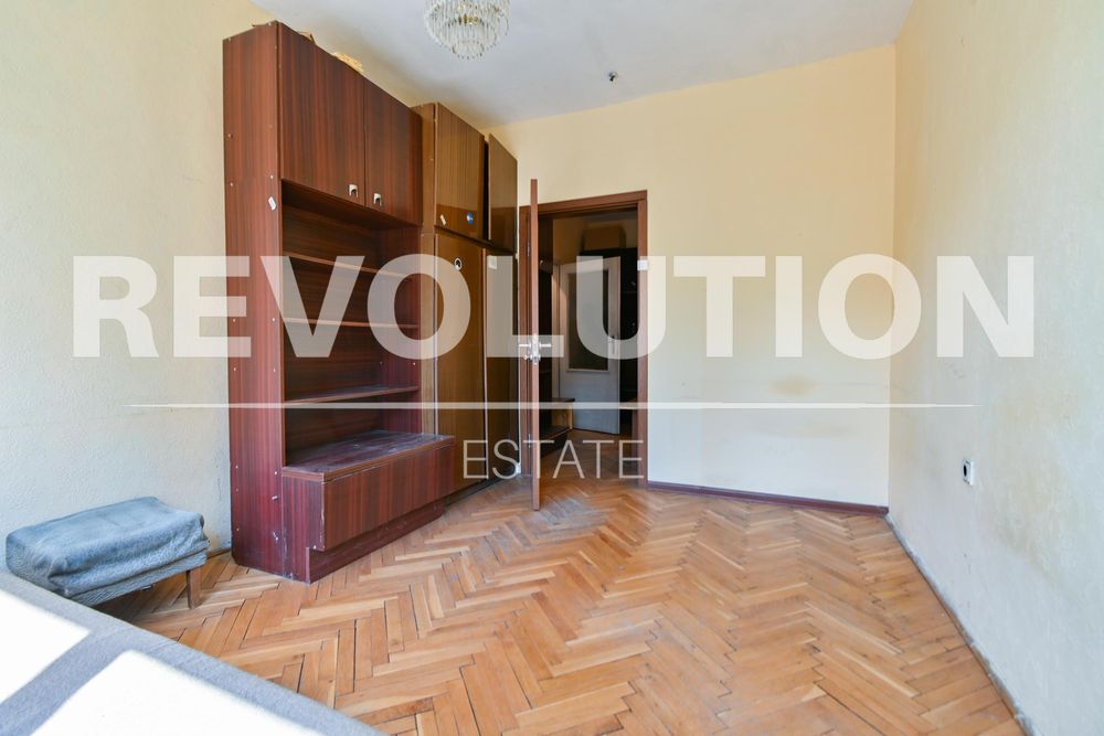 Дава се под наем Тристаен апартамент в София, Лозенец - 80 кв.м за 500 € - Снимка #1