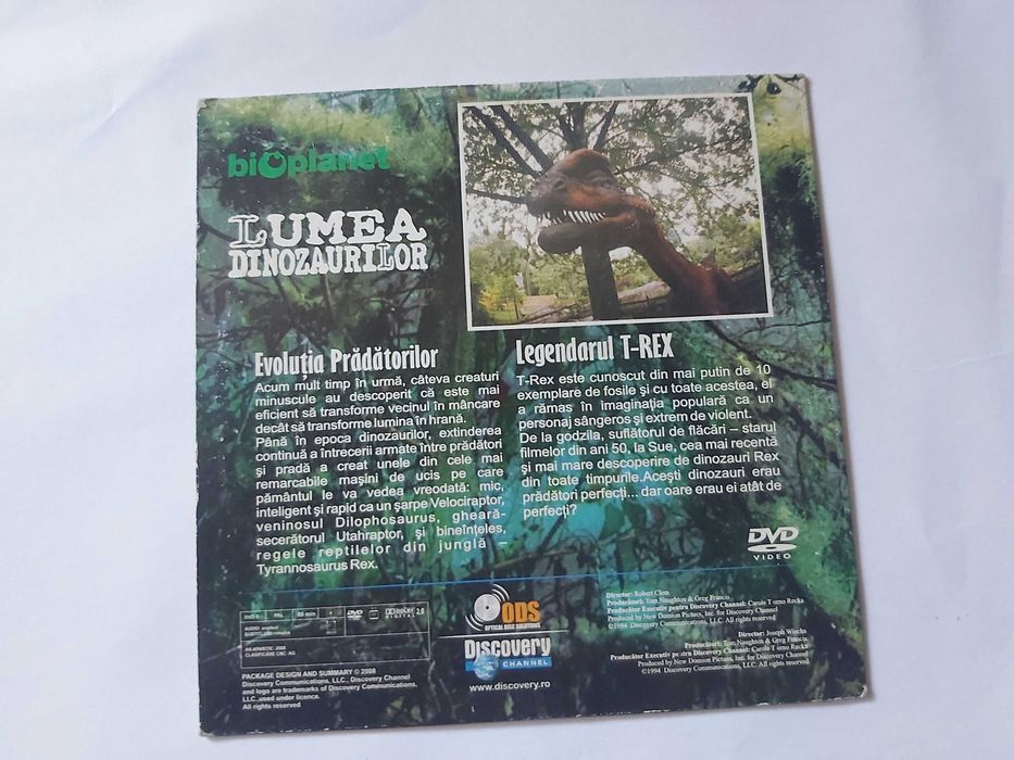 Video dvd documentar de studiu despre "Lumea dinozaurilor"