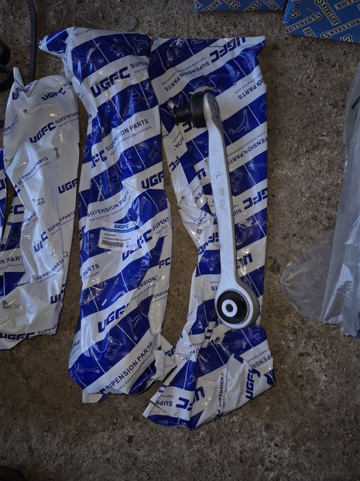 Продам запчасти на Ауди А4