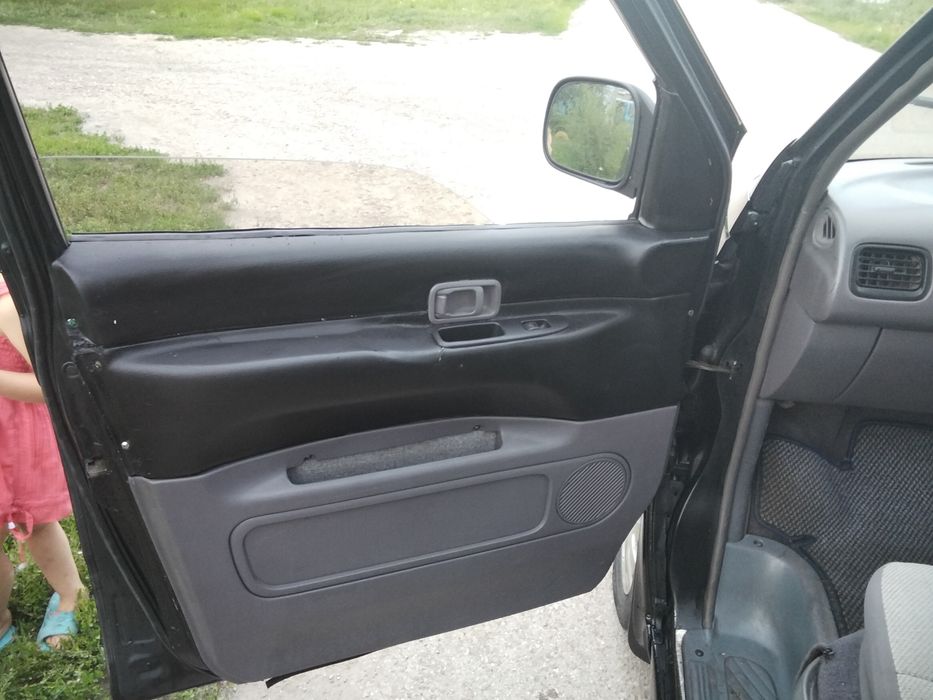 Продам Nissan Serena