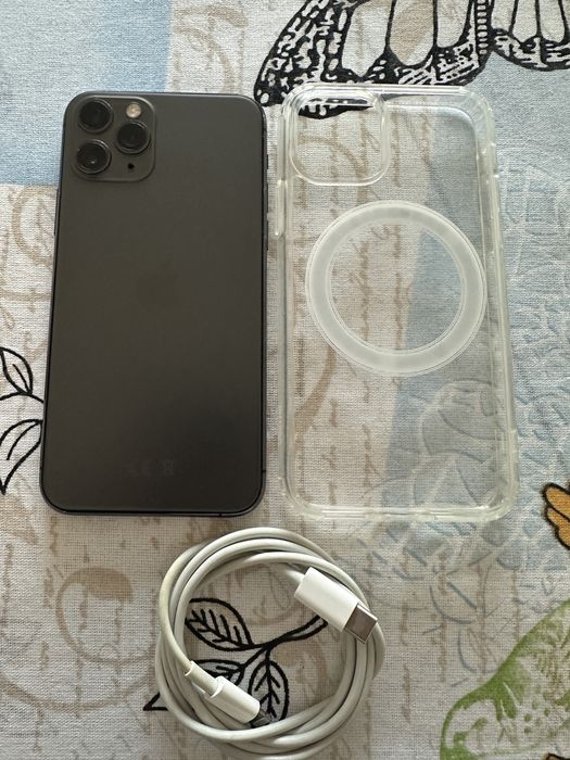 iPhone 11 Pro cu 88% baterie