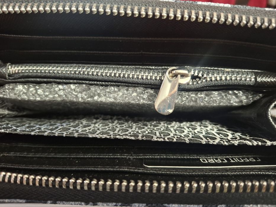 Ново Портмоне Dior