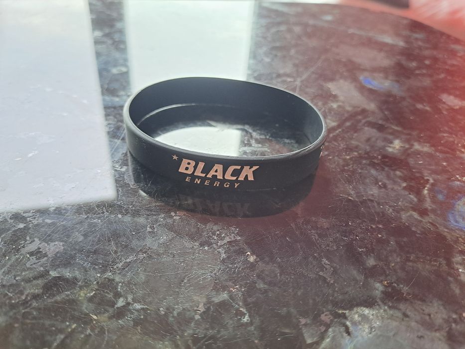 Силиконови черни Black energy гривни 95 бройки пакет