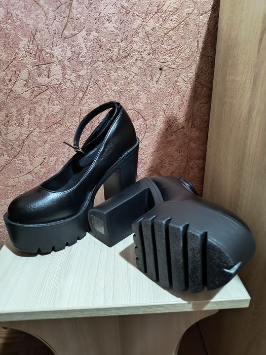 Туфли черные 37-38