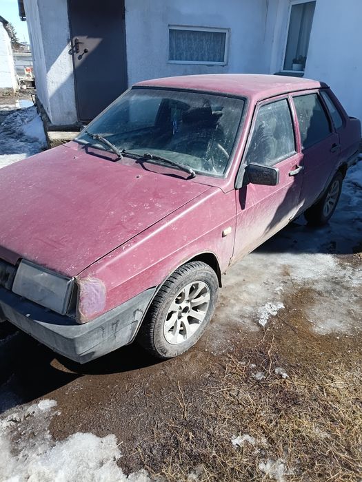 Продаётся ваз 21099 на полном ходу