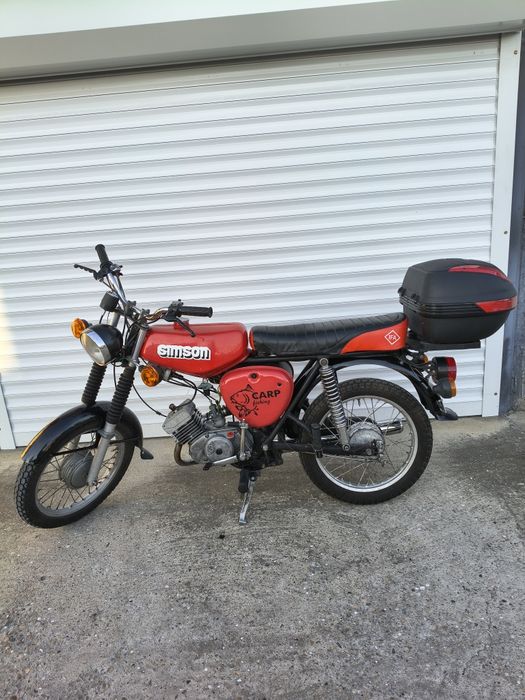 Продавам Симсон S70