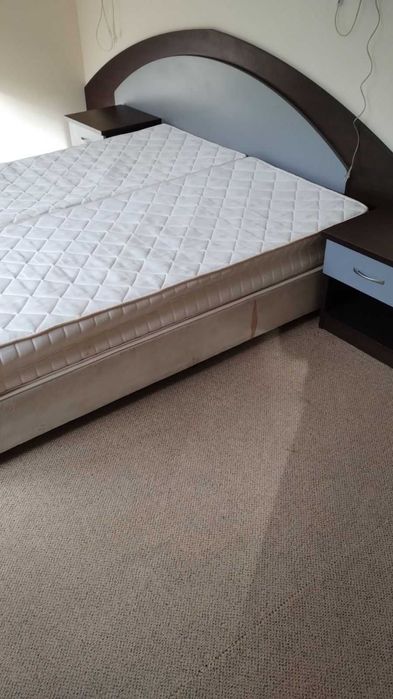 Маса с 4 стола,портманто,шкаф,спалня,дивани тройка,двойка,холна маса