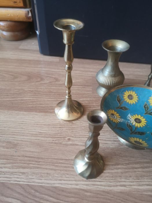 Месингови свещници и други