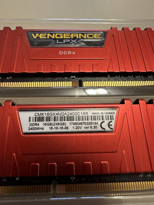 Memorie ram corsair vengeance lpx 16gb (8x2)