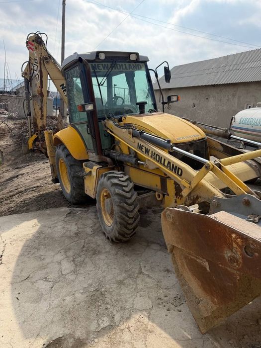 Трактор сотилади