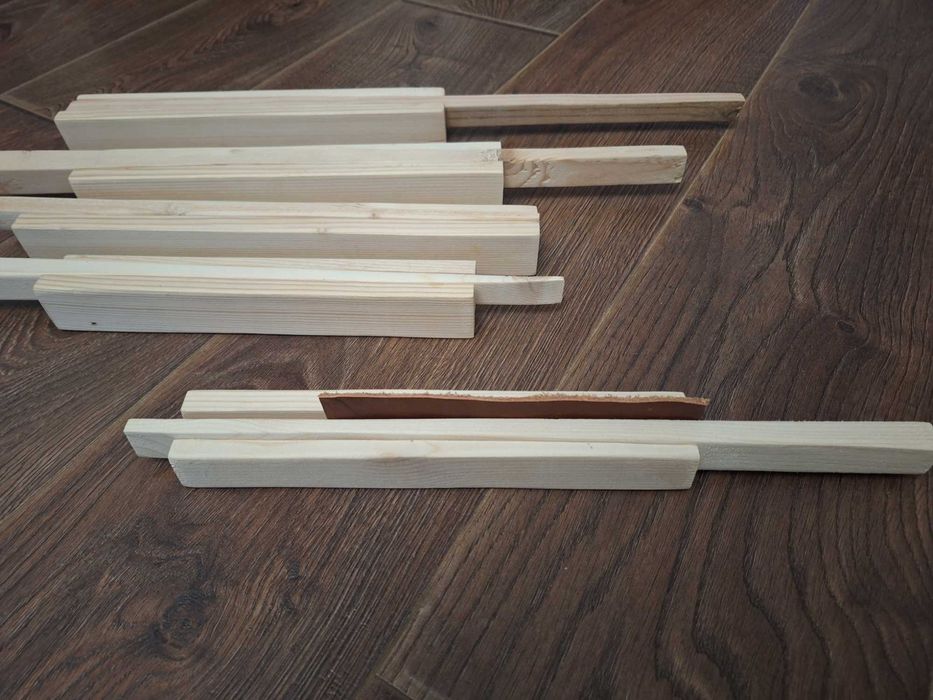 Обущарски, кожарски и сарашки инструменти